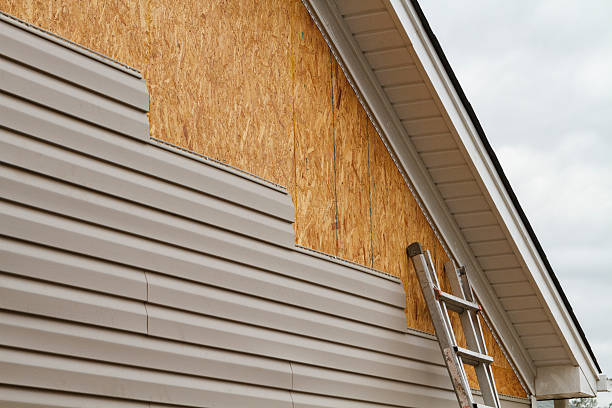 24/7 Emergency Vinyl Siding experts in Roslyn, PA